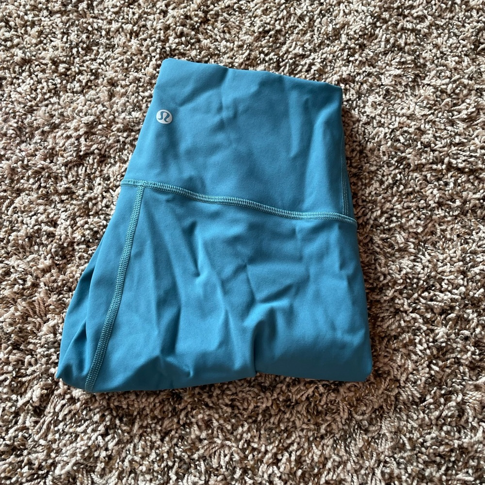 Lululemon wunder under